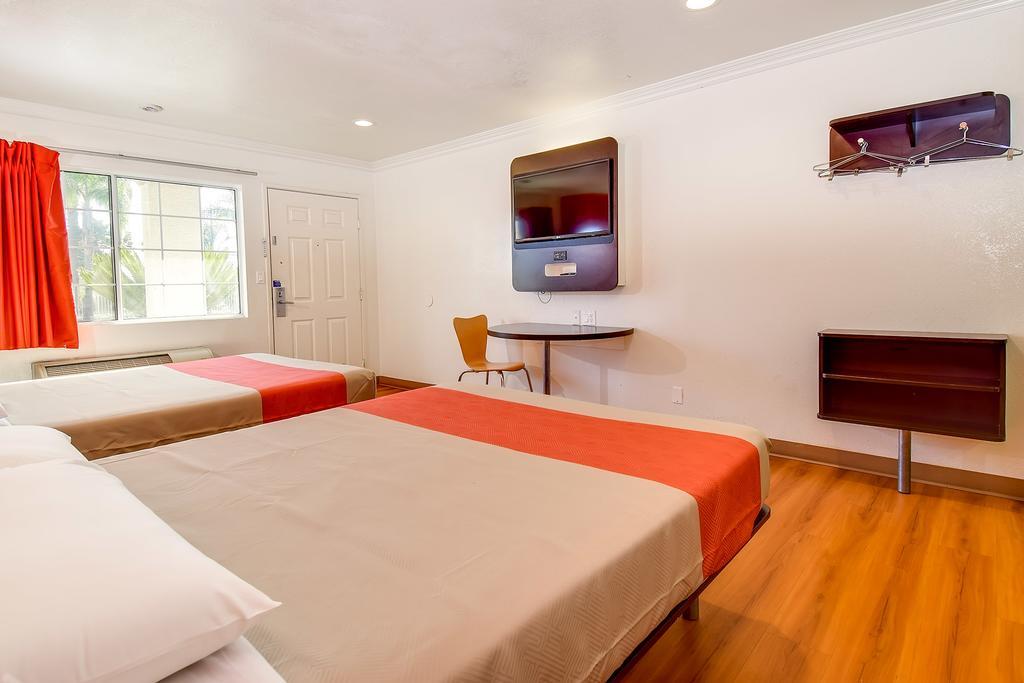 Motel 6 Garden Grove Luaran gambar