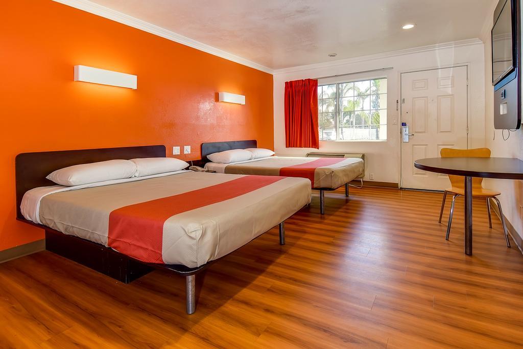 Motel 6 Garden Grove Luaran gambar