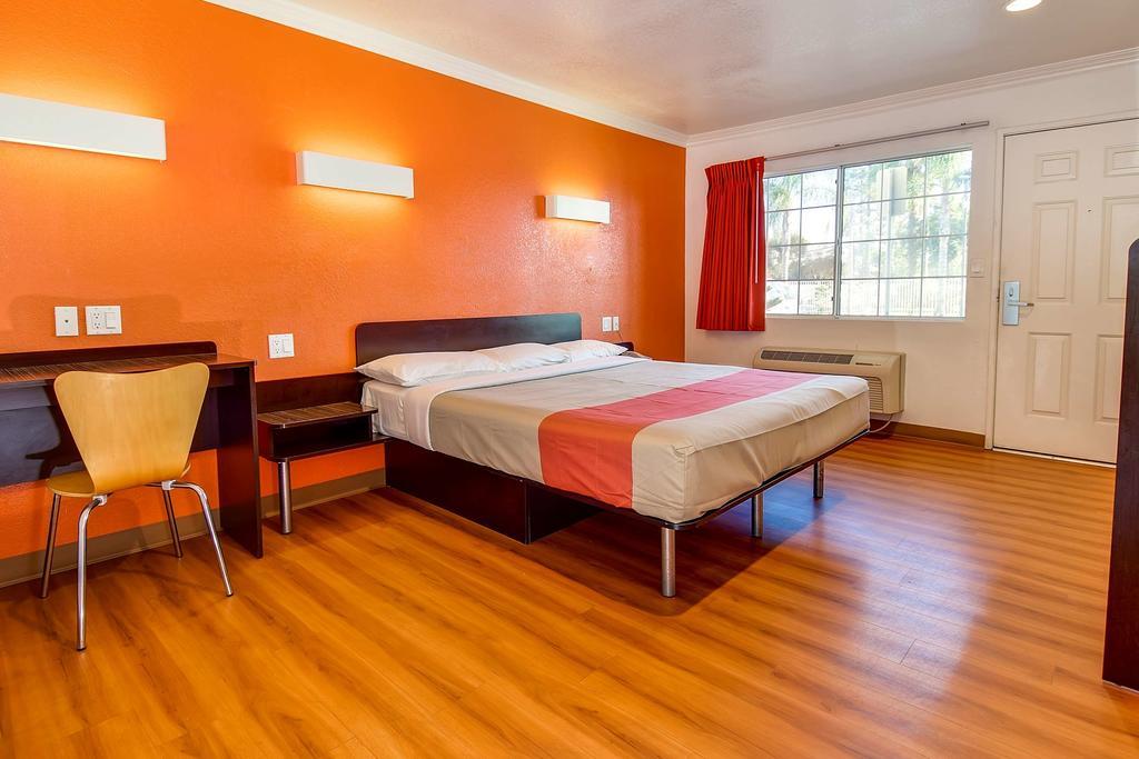 Motel 6 Garden Grove Luaran gambar